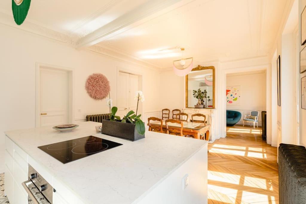 Appartement Luxury 1 Bedroom 700ft2 Montorgueil/leshalles Paris